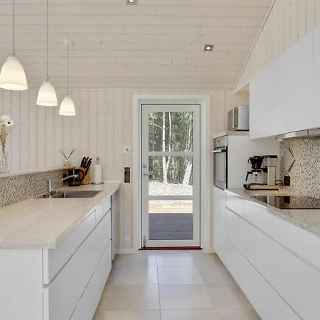Arndis - 600m From The Sea By Interhome * Neksø