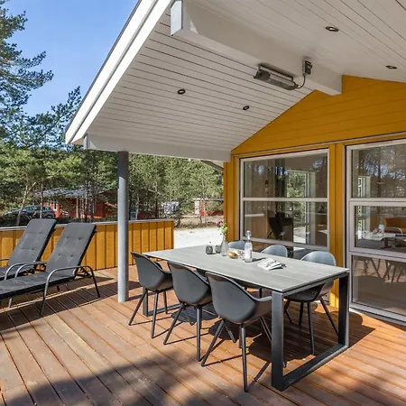 Arndis - 600m From The Sea By Interhome Neksø